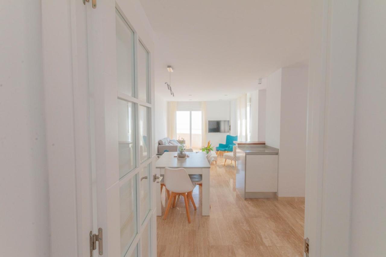 Lovely Apartment Beach Front & Pool 엘 캄펠로 외부 사진