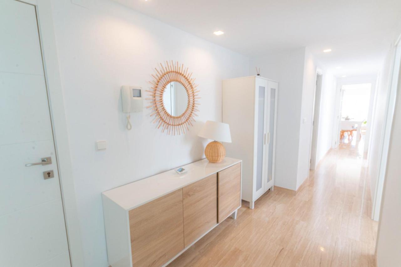 Lovely Apartment Beach Front & Pool 엘 캄펠로 외부 사진